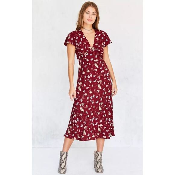 Kimchi Blue Red Floral Flutter-Sleeve Midi Dress Small Boho Fairy Whimsey - Picture 1 of 13